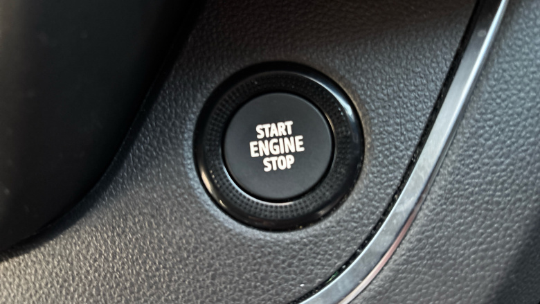 Nissan Primastar 30 L2 Diesel 2.0 dCi 130ps H1 Tekna+ Crew Van